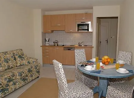 Hotell Odalys Caesar Domus Saint-Tropez