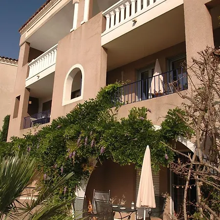 Odalys Caesar Domus Hotell 2*